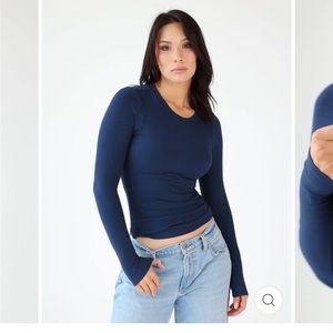 Klassy network NWOT long sleeve full length Brami- medium pads included